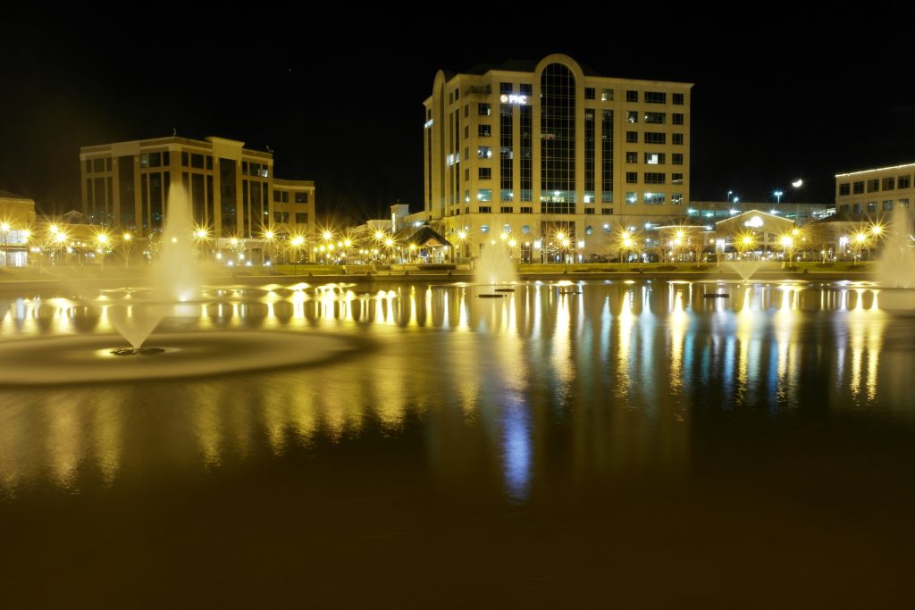 Nuansa Waterfront City Center Oyster Point yang Menjadi Magnet Pengunjung
